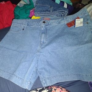 Faith Glory classic fit shorts